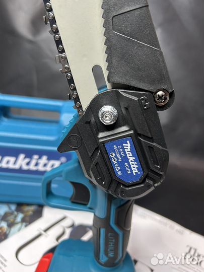 Аккумуляторная цепная пила Makita сучкорез