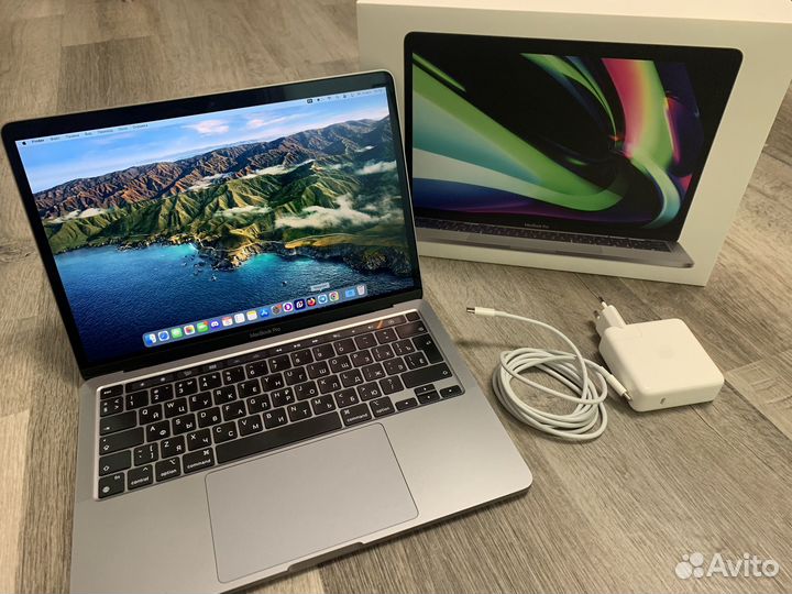 MacBook Pro 13 2020 M1 8/256 Ростест,Идеал,Акб 92