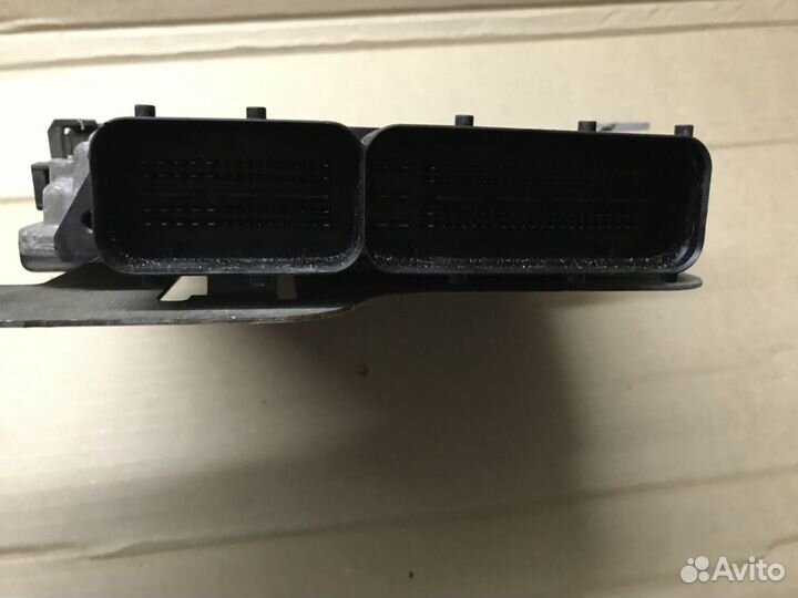 Блок управления двигателем VW Touran1T