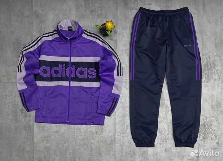 Спортивный костюм adidas