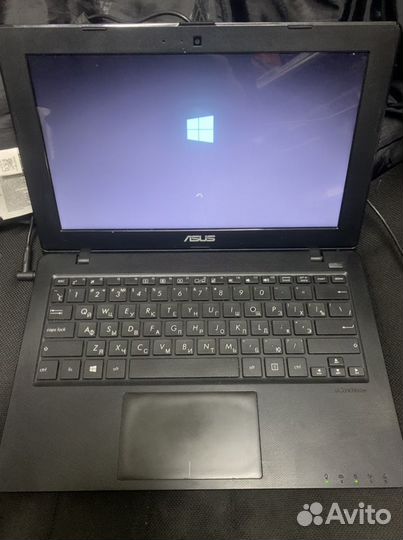 Asus X200M