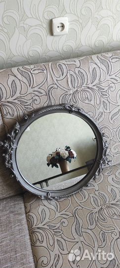Винтажное зеркало в раме