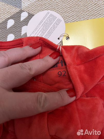 Нарядное бархатное платье 92 новое