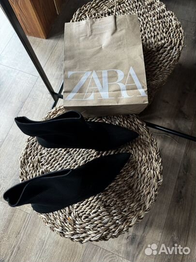 Сапоги zara новые