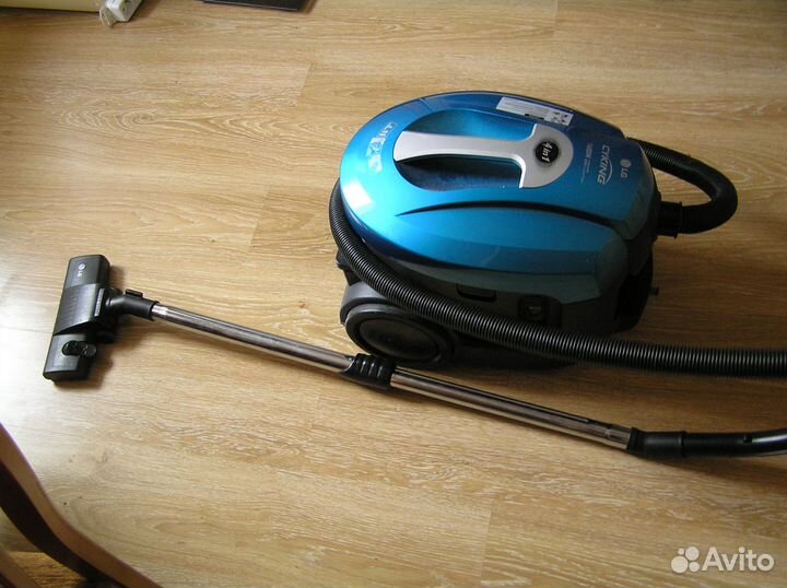 Продам моющий пылесос LG V-C9561WNT