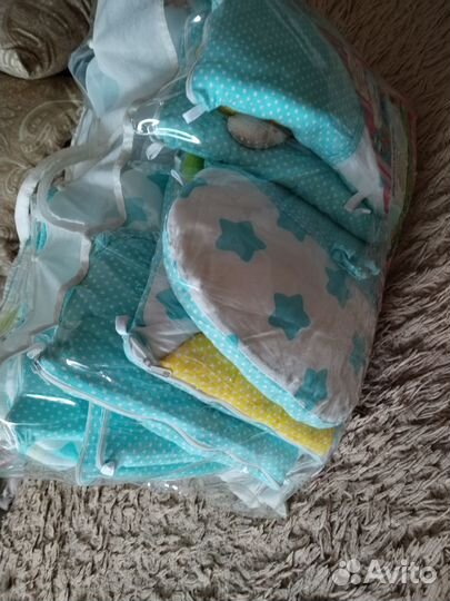 Комплект в круглую кроватку