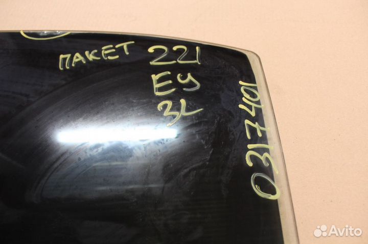 Стекло двери задней левой Mercedes R-klasse W251 2