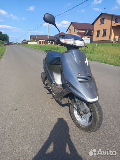 Suzuki Address V100
