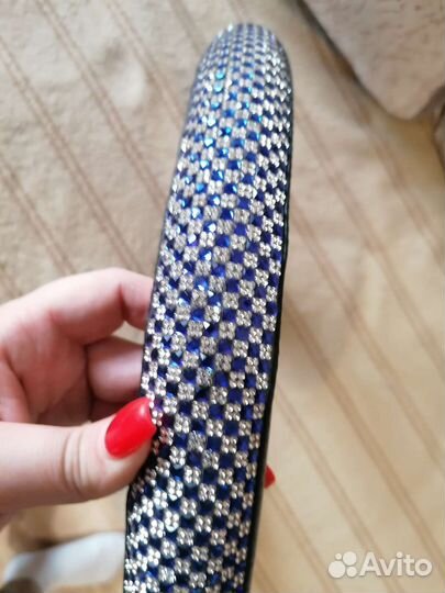 Оплетка на руль со стразами