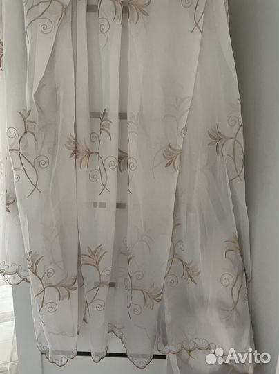 Вуаль с вышивкой б/у