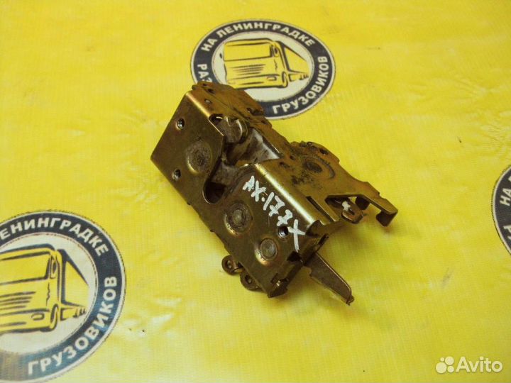 Замок двери правой 9737200835 mercedes-benz, axor