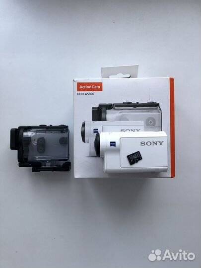 Экшен камера sony HDR-AS300