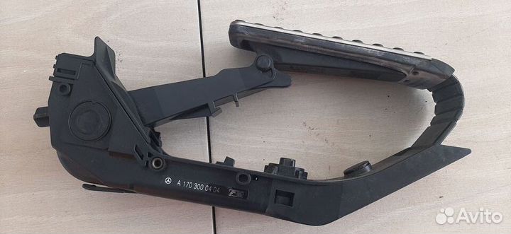 Педаль газа Mercedes C-Class W203