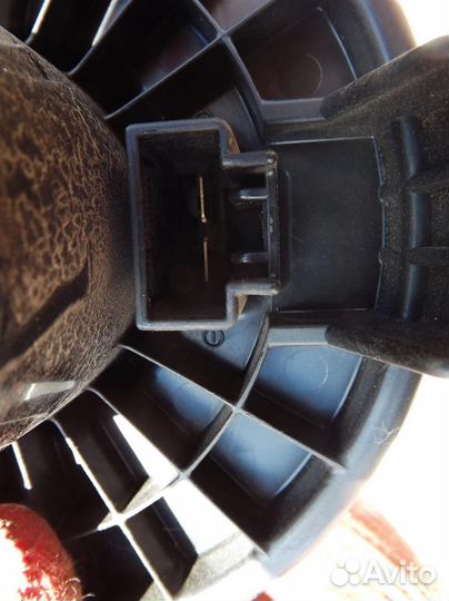 Моторчик печки Тойота Королла E150