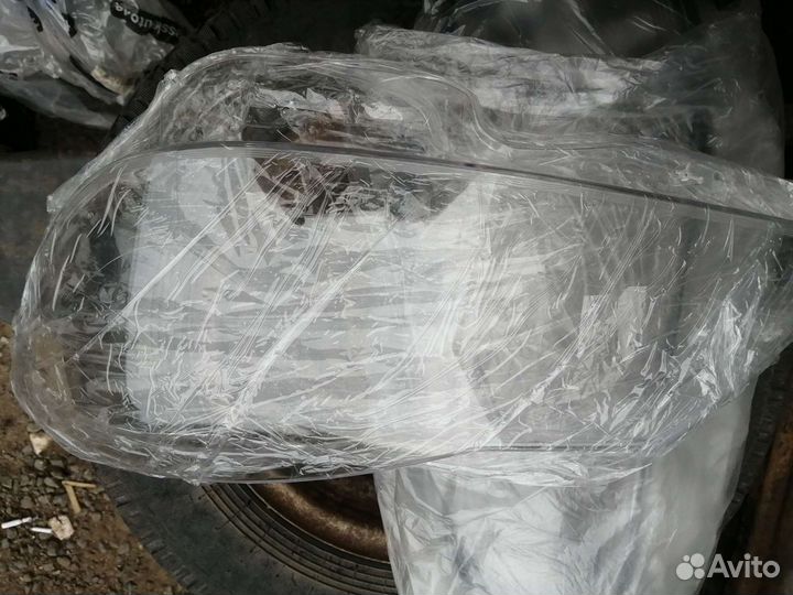 Стекло фары мерседес бенц С класс W204 (2011-2014