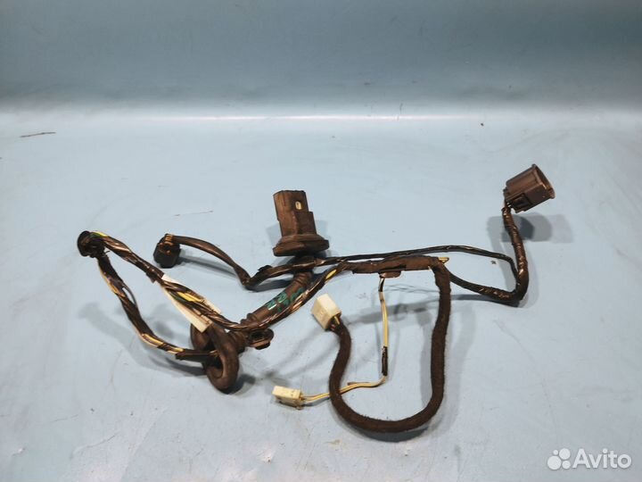 Проводка двери для Mitsubishi Colt Z32/Z34/Z36/Z39