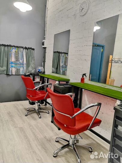 Парикмахерское кресло (место) в аренду. Коворкинг