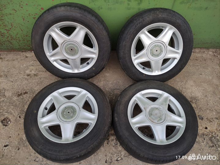R14 Toyo Proxes Comfort 175/65, PCD 4x110 DIA 59.1
