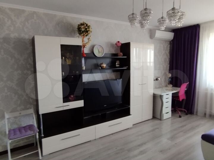 2-к. квартира, 64 м², 6/10 эт.