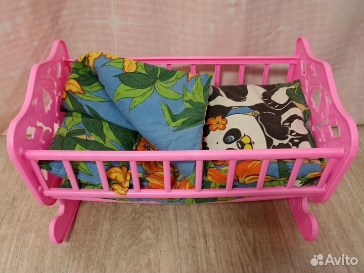 Кроватка для куклы