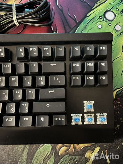 Клавиатуры Oklick 910G Black и Logitech K280e