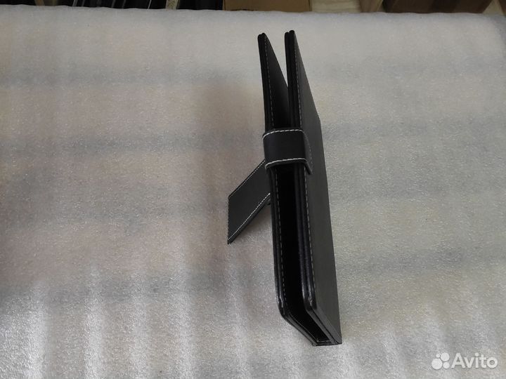 Чехол клавиатура для планшета