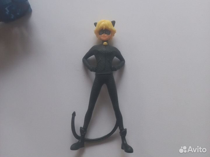 Игрушки из большого киндера