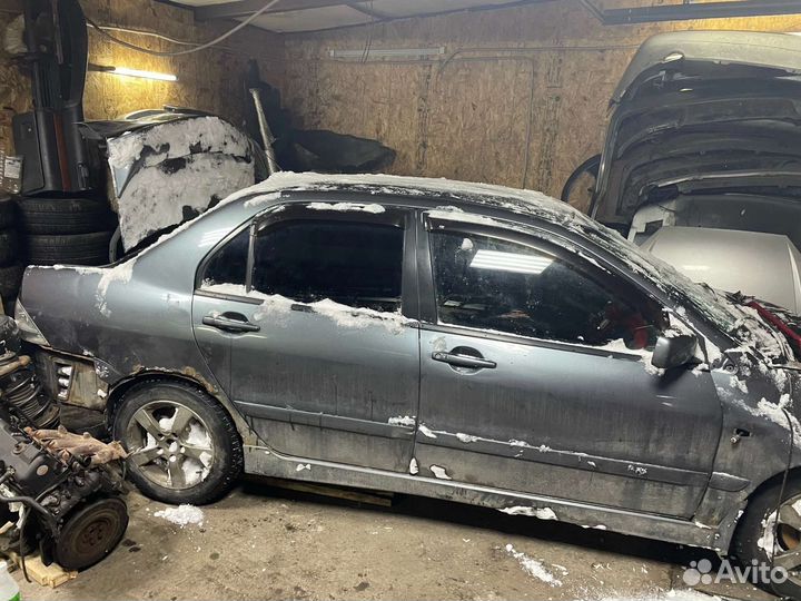 В разборе Mitsubishi lancer 9 2.0 4g63 АКПП