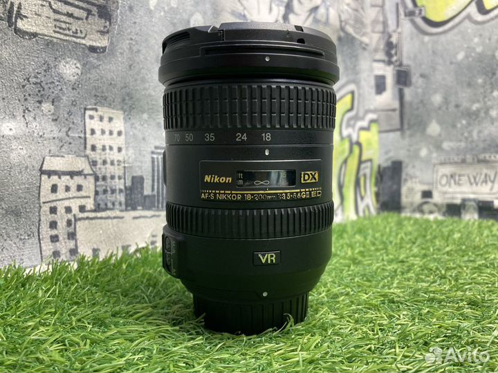 Nikon 18-200mm 3.5-5.6G ED AF-S VR II DX