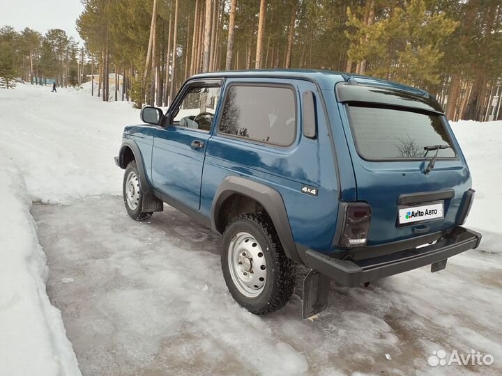 LADA 4x4 (Нива) 1.7 МТ, 2011, 70 000 км