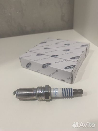 Свечи зажигани Ford 5158132 Mondeo/Kuga 2,5L