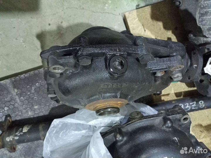 Передний редуктор 4.44 на бмв х3 е83 2,5 бензин ре
