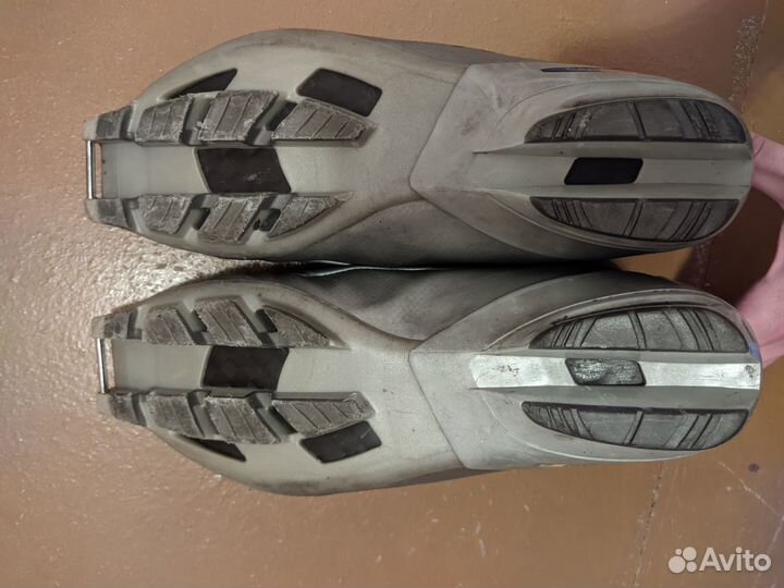 Лыжные ботинки Salomon Classic Carbon Pro 42 EUR