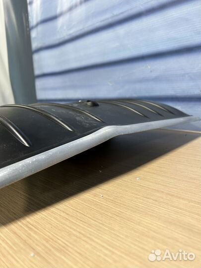 Ручной скрепер для уборки снега fiskars 1026791