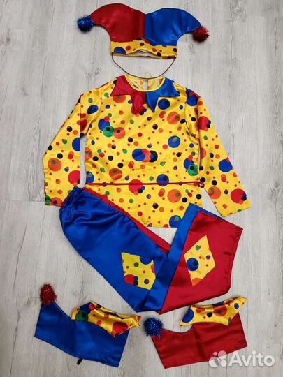 Карнавальный костюм Петрушка Скоморох прокат