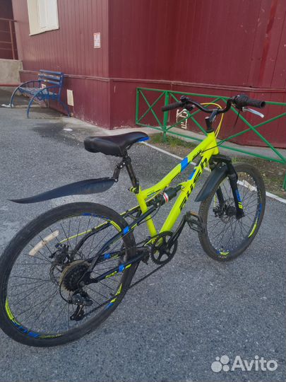 Велосипед rush RF470,24r колес,6 скоростей