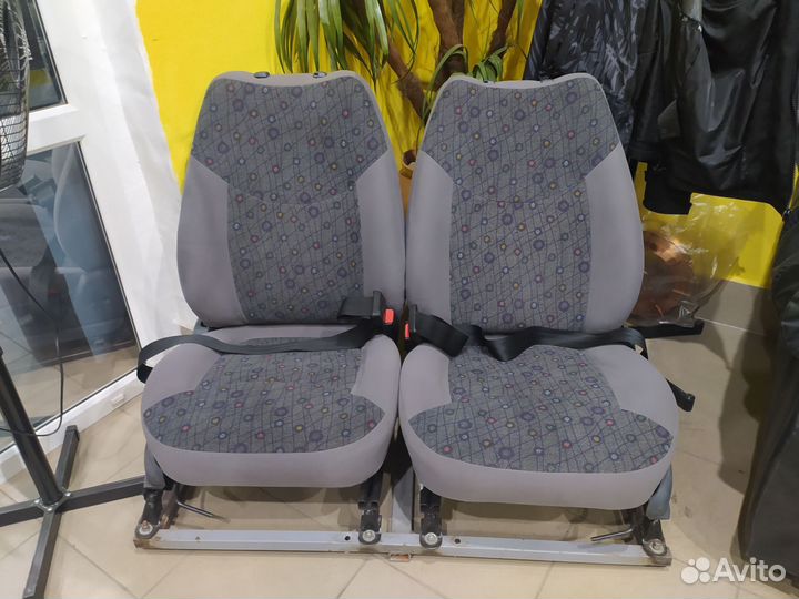 Третий ряд сидений Volkswagen Touran