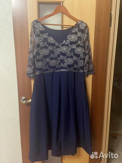 Платье темное синее с золотыми узорами