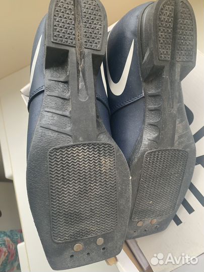 Лыжные ботинки