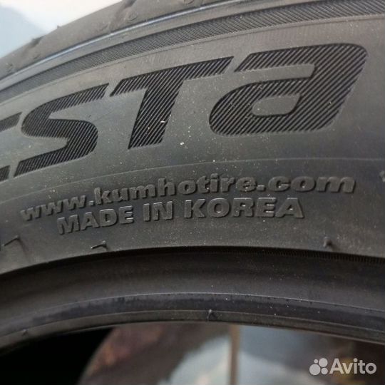 Kumho Ecsta PS71 245/40 R19 98Y