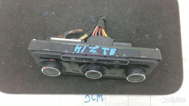 Блок управления климатической установкой Volkswage