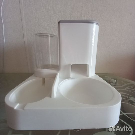 Кормушка для кошек