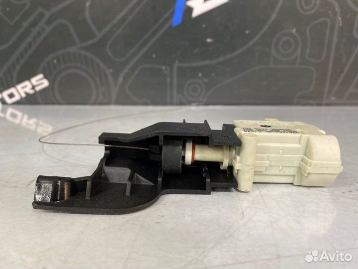 Замок бардачка Audi A6 C6 BDW 2005