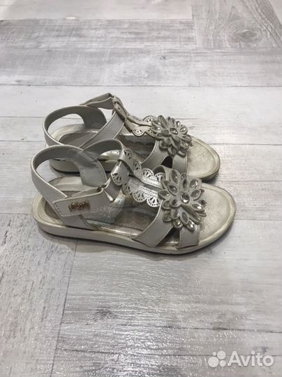 Нарядные туфли для девочки 29 размер