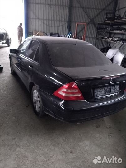 Разбор авто Mercedes-benz c-class W203