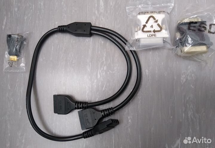 Кабели и адаптеры для оборудования компьютера