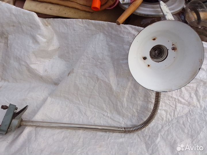 Светильник для освещения верстака станочный