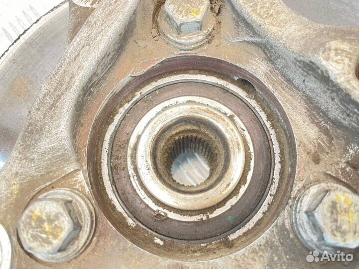 Поворотный кулак передний правый Chevrolet Cruze