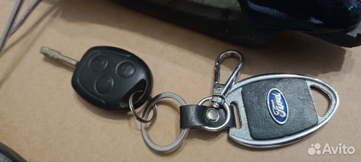 Ford focus замок водительской двери с ручками