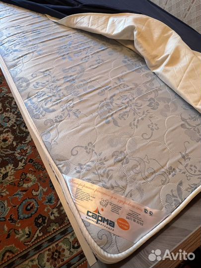 Кровать односпальная с матрасом бу